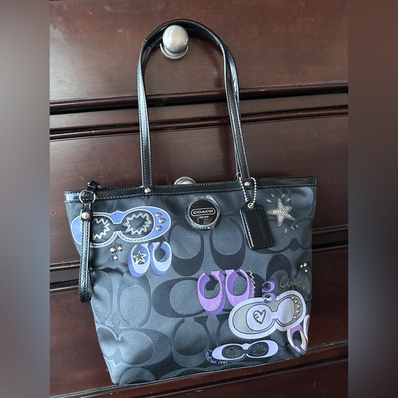 Coach Handbags - Coach NWT 2011 Daisy Poppy Optic C Applique Tote bag in Black & Purple Y2K